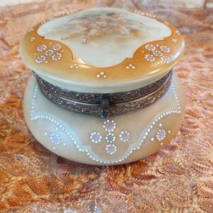 Nakara Dresser Box